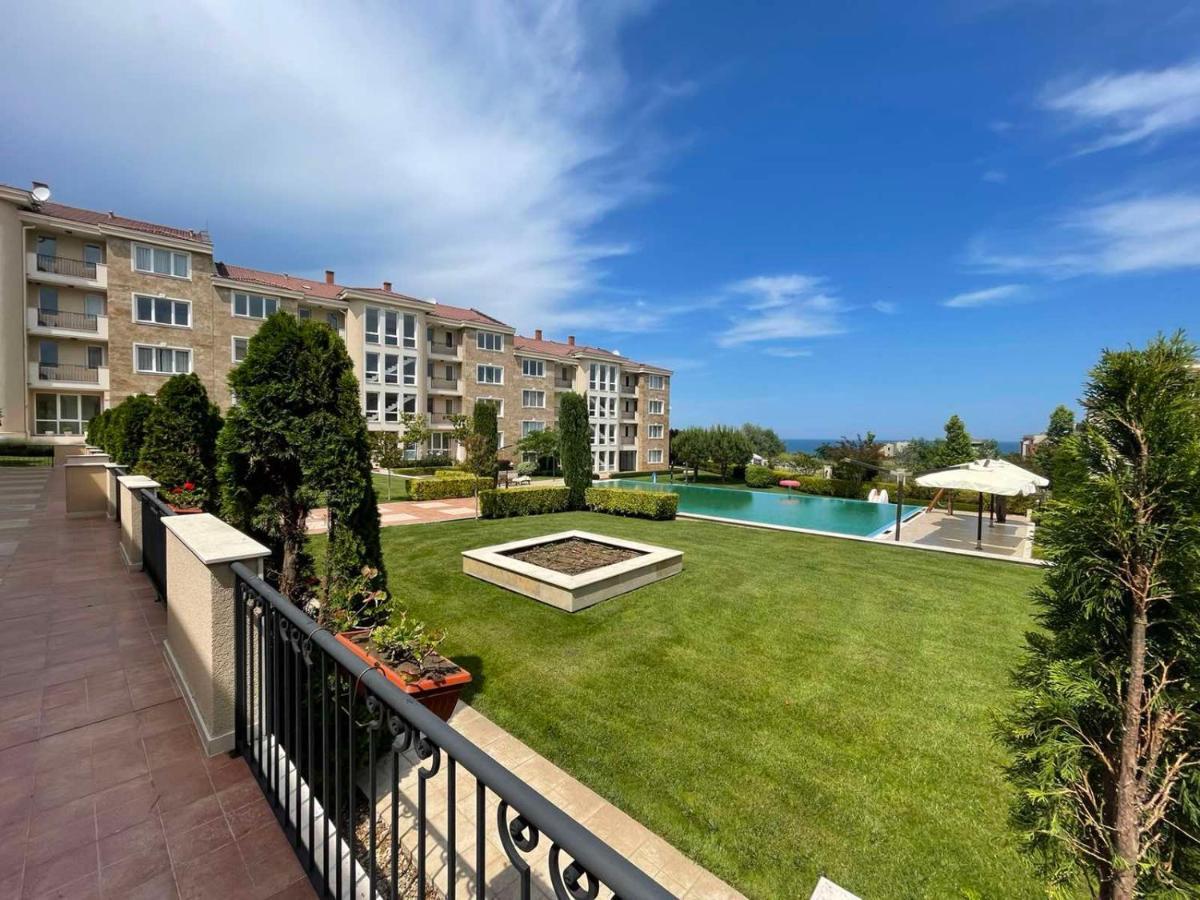 Provence Deluxe Apartment In Atia Resort TTchernomorets Extérieur photo