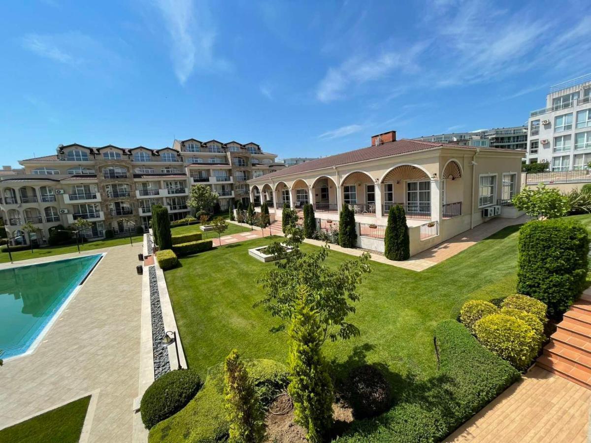 Provence Deluxe Apartment In Atia Resort TTchernomorets Extérieur photo