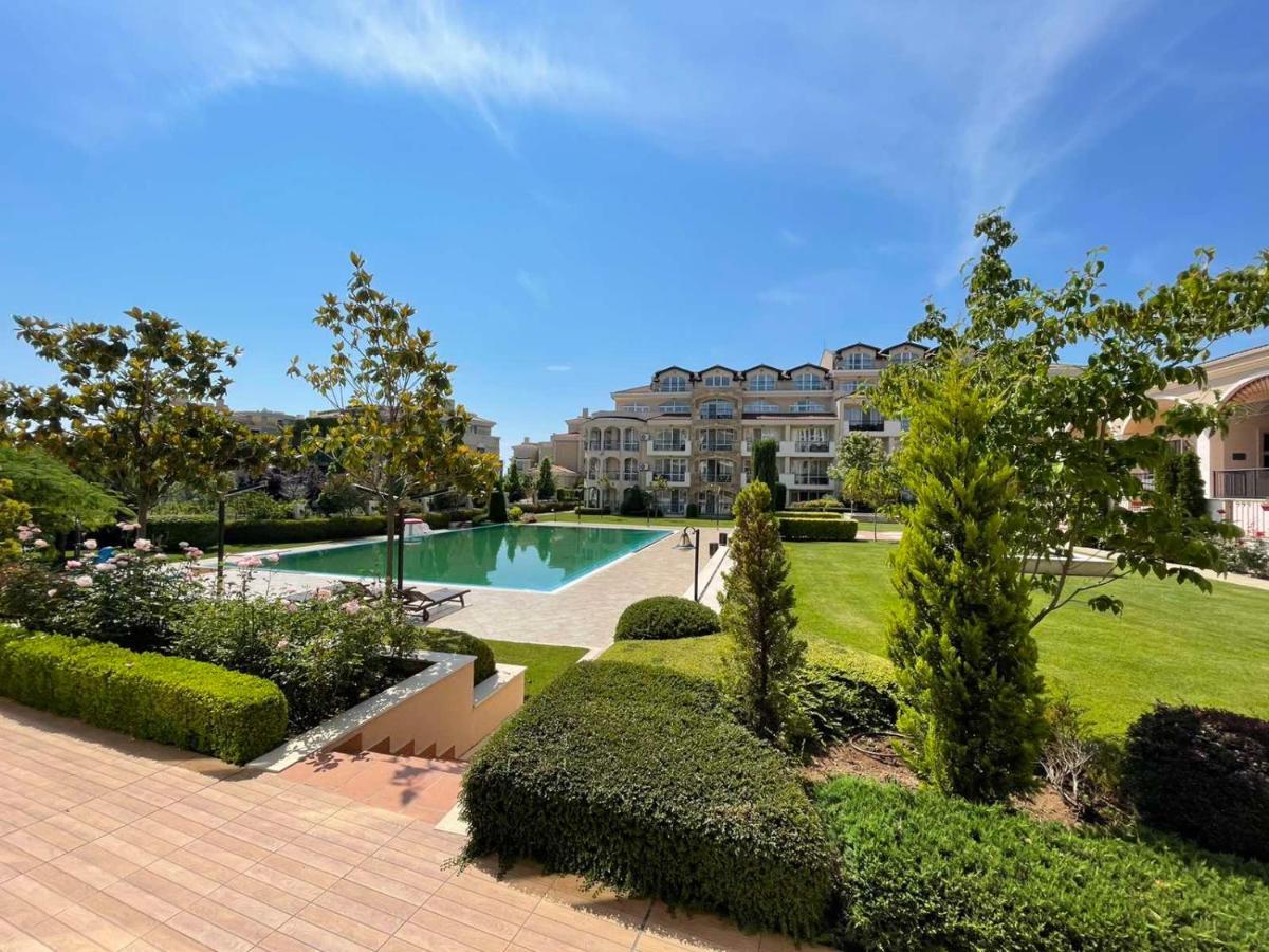 Provence Deluxe Apartment In Atia Resort TTchernomorets Extérieur photo
