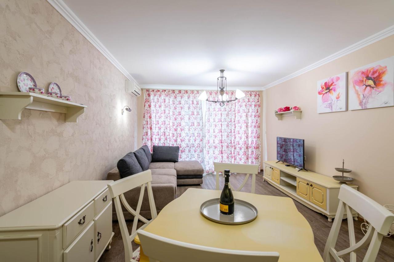 Provence Deluxe Apartment In Atia Resort TTchernomorets Extérieur photo